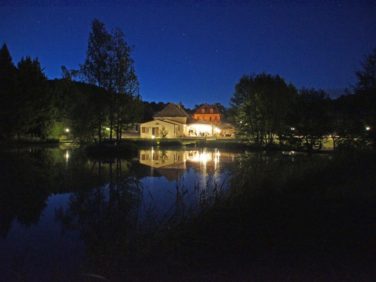 Le Domaine De L'Etang De Sandanet Issac Экстерьер фото